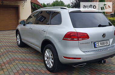 Внедорожник / Кроссовер Volkswagen Touareg 2014 в Черновцах