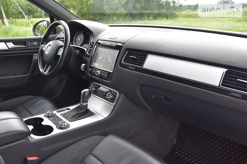 Позашляховик / Кросовер Volkswagen Touareg 2012 в Дрогобичі