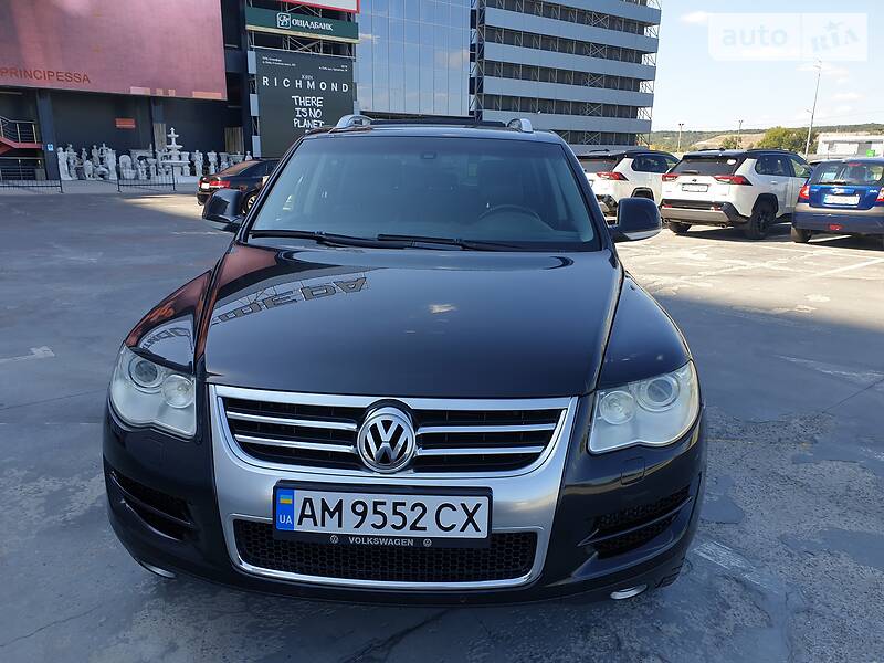 Позашляховик / Кросовер Volkswagen Touareg 2007 в Києві