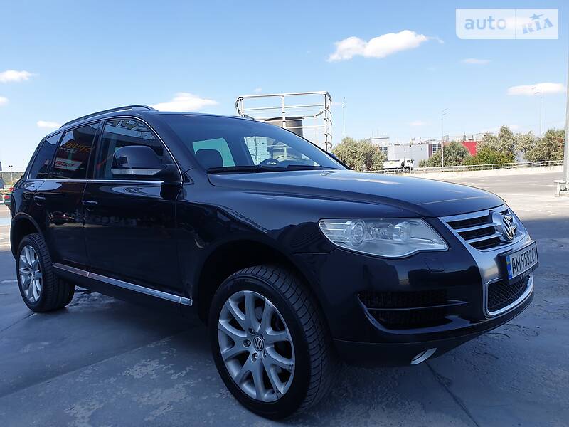 Позашляховик / Кросовер Volkswagen Touareg 2007 в Києві