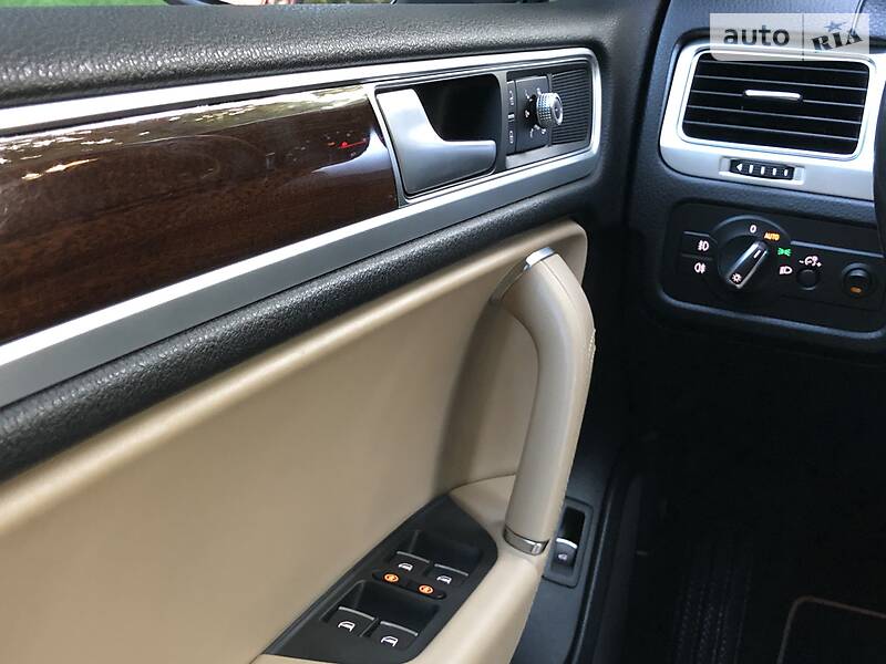 Позашляховик / Кросовер Volkswagen Touareg 2016 в Дрогобичі фото 140 Позашляховик / Кросовер Volkswagen Touareg 2016 в Дрогобичі