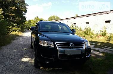 Хэтчбек Volkswagen Touareg 2007 в Сарнах