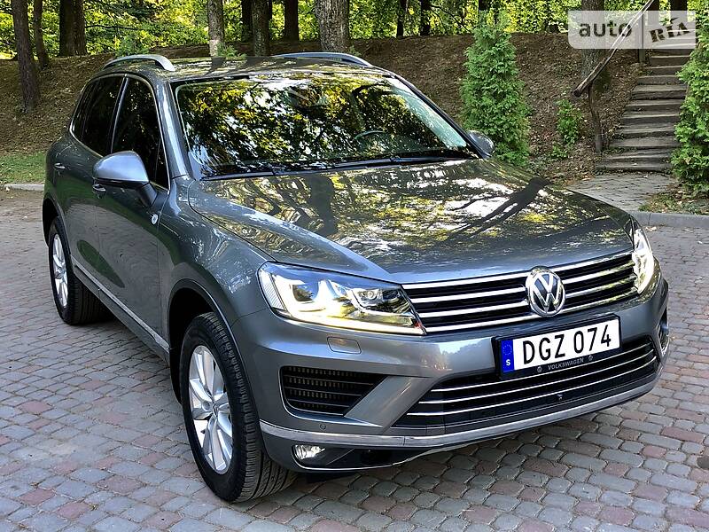 Позашляховик / Кросовер Volkswagen Touareg 2015 в Дрогобичі