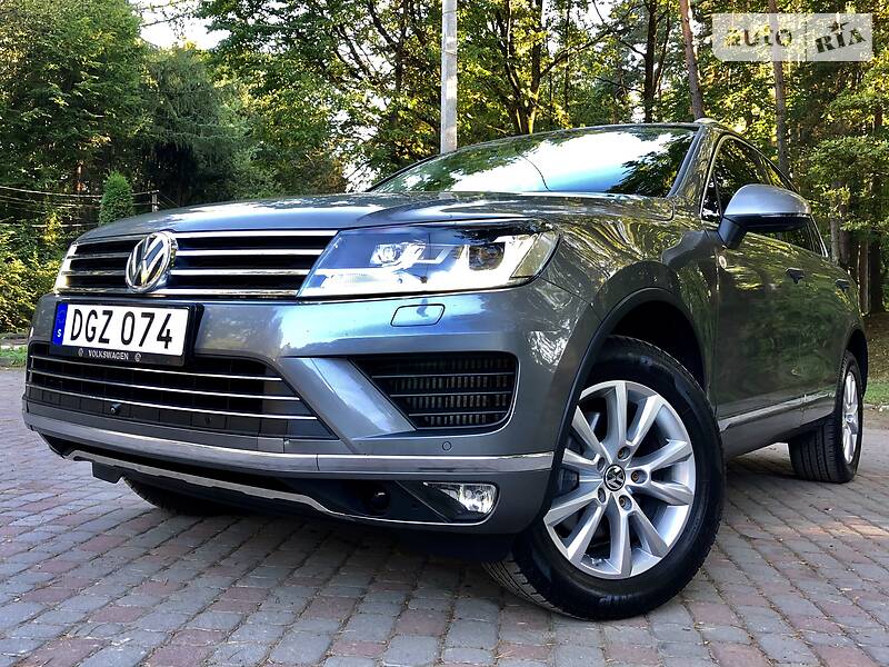 Позашляховик / Кросовер Volkswagen Touareg 2015 в Дрогобичі