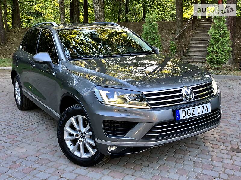 Позашляховик / Кросовер Volkswagen Touareg 2015 в Дрогобичі