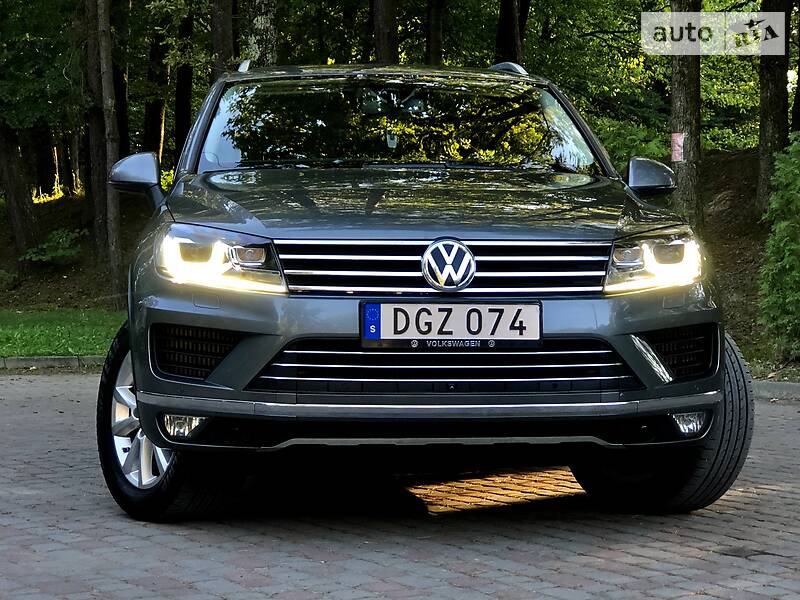 Позашляховик / Кросовер Volkswagen Touareg 2015 в Дрогобичі