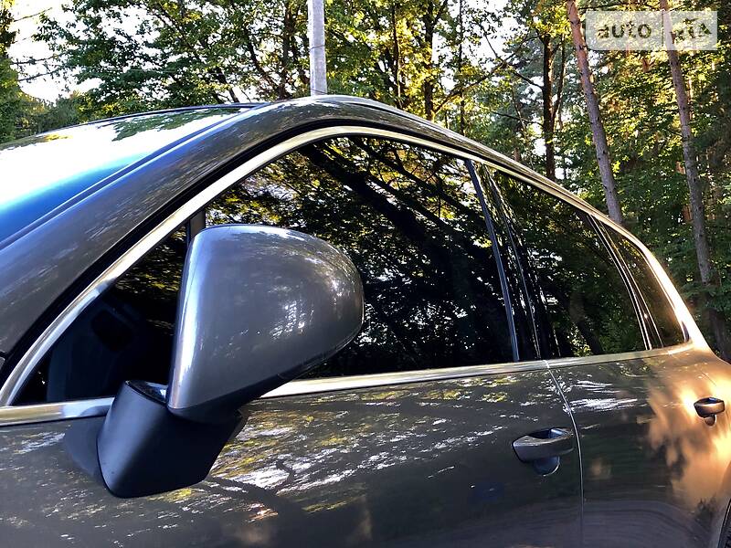 Позашляховик / Кросовер Volkswagen Touareg 2015 в Дрогобичі