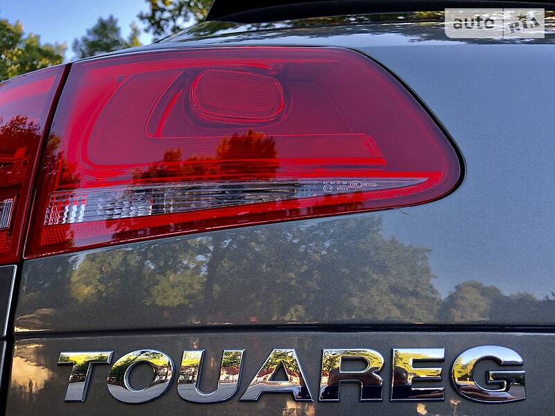 Позашляховик / Кросовер Volkswagen Touareg 2015 в Дрогобичі