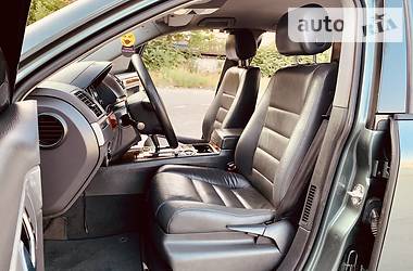 Внедорожник / Кроссовер Volkswagen Touareg 2005 в Одессе