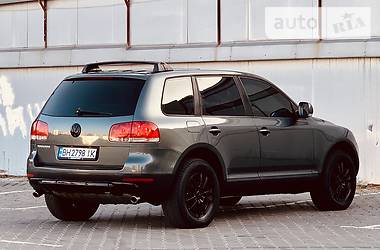 Внедорожник / Кроссовер Volkswagen Touareg 2005 в Одессе