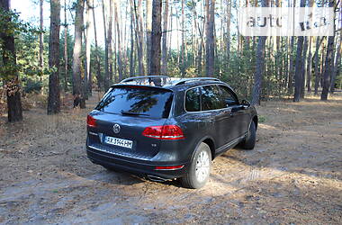 Внедорожник / Кроссовер Volkswagen Touareg 2014 в Харькове