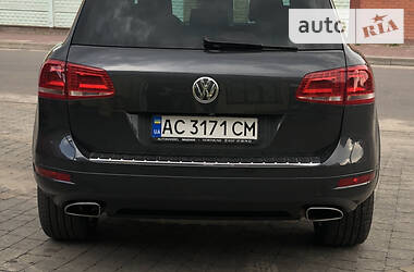 Позашляховик / Кросовер Volkswagen Touareg 2013 в 