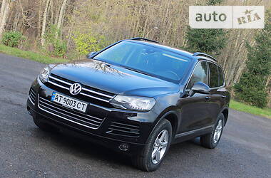 Внедорожник / Кроссовер Volkswagen Touareg 2013 в Ивано-Франковске