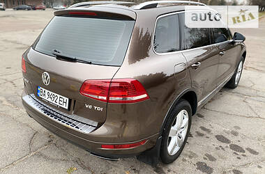 Позашляховик / Кросовер Volkswagen Touareg 2013 в Кропивницькому