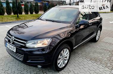 Внедорожник / Кроссовер Volkswagen Touareg 2011 в Киеве