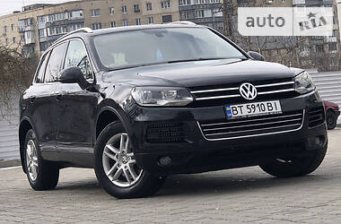 Внедорожник / Кроссовер Volkswagen Touareg 2012 в Одессе