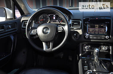 Позашляховик / Кросовер Volkswagen Touareg 2012 в Мукачевому