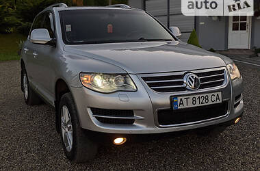 Позашляховик / Кросовер Volkswagen Touareg 2008 в Косові