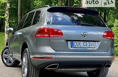 Позашляховик / Кросовер Volkswagen Touareg 2015 в Дрогобичі