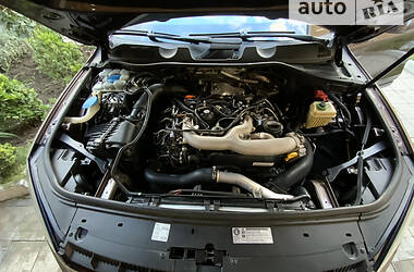 Позашляховик / Кросовер Volkswagen Touareg 2011 в Рахові
