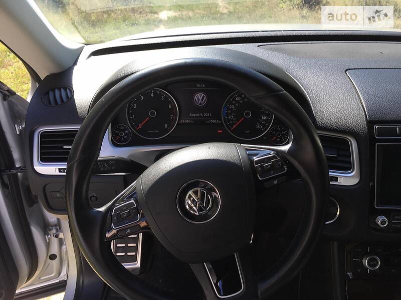 Позашляховик / Кросовер Volkswagen Touareg 2015 в Чернігові фото 35 Позашляховик / Кросовер Volkswagen Touareg 2015 в Чернігові