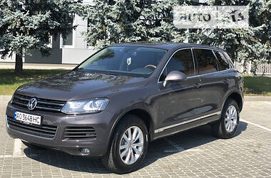 Позашляховик / Кросовер Volkswagen Touareg 2011 в Мукачевому