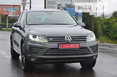 Внедорожник / Кроссовер Volkswagen Touareg 2017 в Ровно
