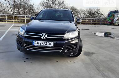 Внедорожник / Кроссовер Volkswagen Touareg 2014 в 