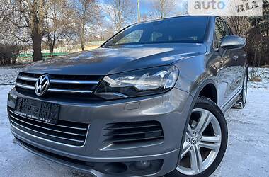 Внедорожник / Кроссовер Volkswagen Touareg 2013 в Ровно