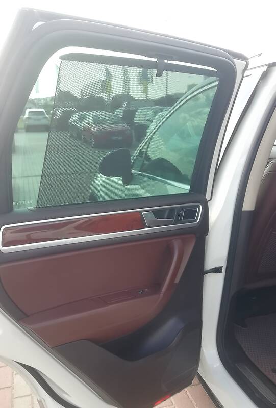 Внедорожник / Кроссовер Volkswagen Touareg 2011 в Львове