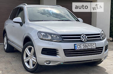 Внедорожник / Кроссовер Volkswagen Touareg 2010 в Черновцах