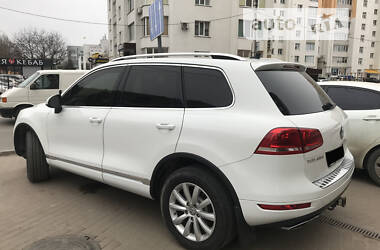 Внедорожник / Кроссовер Volkswagen Touareg 2011 в Хмельницком