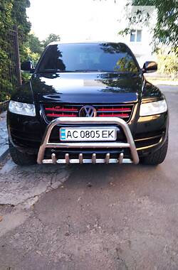 Позашляховик / Кросовер Volkswagen Touareg 2004 в Луцьку