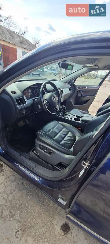 Внедорожник / Кроссовер Volkswagen Touareg 2012 в Киеве фото 8 Внедорожник / Кроссовер Volkswagen Touareg 2012 в Киеве