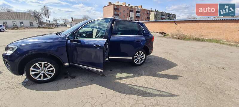 Внедорожник / Кроссовер Volkswagen Touareg 2012 в Киеве фото 17 Внедорожник / Кроссовер Volkswagen Touareg 2012 в Киеве