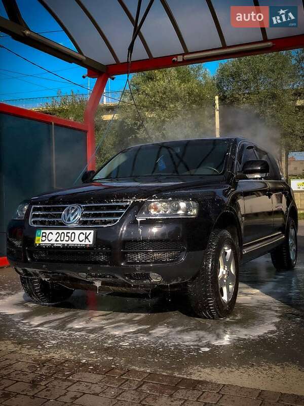 Внедорожник / Кроссовер Volkswagen Touareg 2006 в Львове