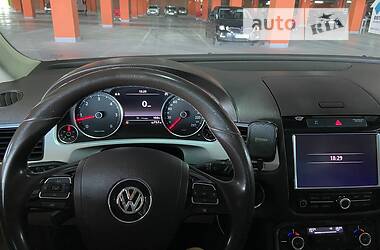 Внедорожник / Кроссовер Volkswagen Touareg 2012 в Стрые