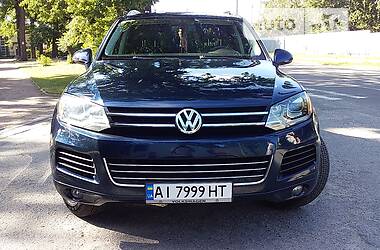 Внедорожник / Кроссовер Volkswagen Touareg 2013 в Боярке