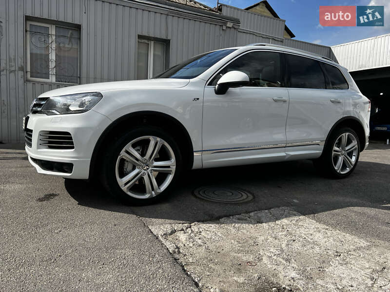 Позашляховик / Кросовер Volkswagen Touareg 2013 в Кропивницькому