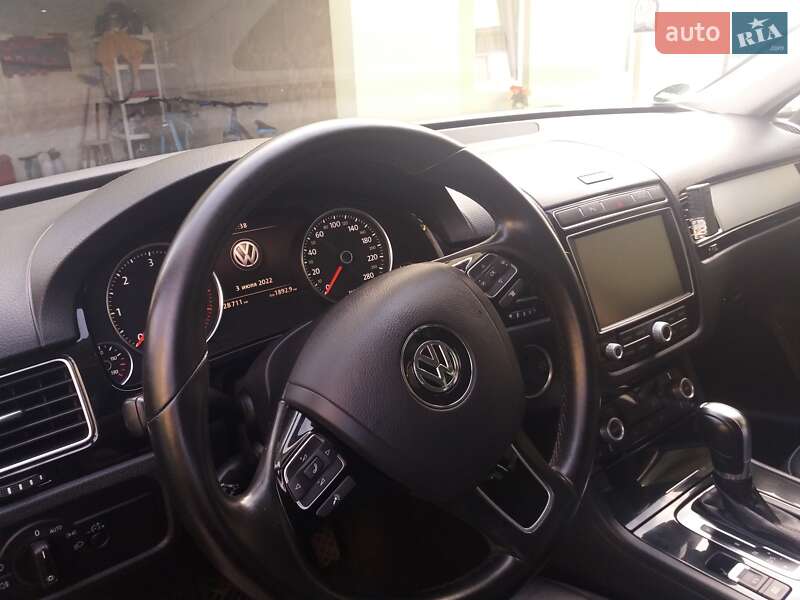 Позашляховик / Кросовер Volkswagen Touareg 2015 в Дубні фото 6 Позашляховик / Кросовер Volkswagen Touareg 2015 в Дубні