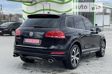 Внедорожник / Кроссовер Volkswagen Touareg 2012 в 