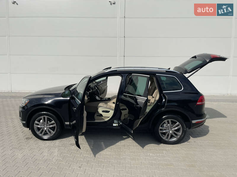 Внедорожник / Кроссовер Volkswagen Touareg 2015 в Киеве фото 4 Внедорожник / Кроссовер Volkswagen Touareg 2015 в Киеве