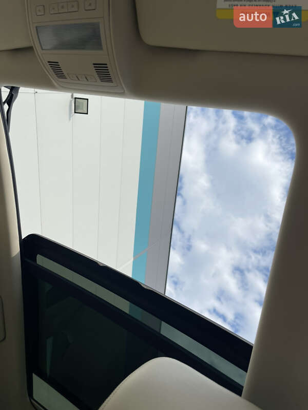 Внедорожник / Кроссовер Volkswagen Touareg 2015 в Киеве фото 39 Внедорожник / Кроссовер Volkswagen Touareg 2015 в Киеве