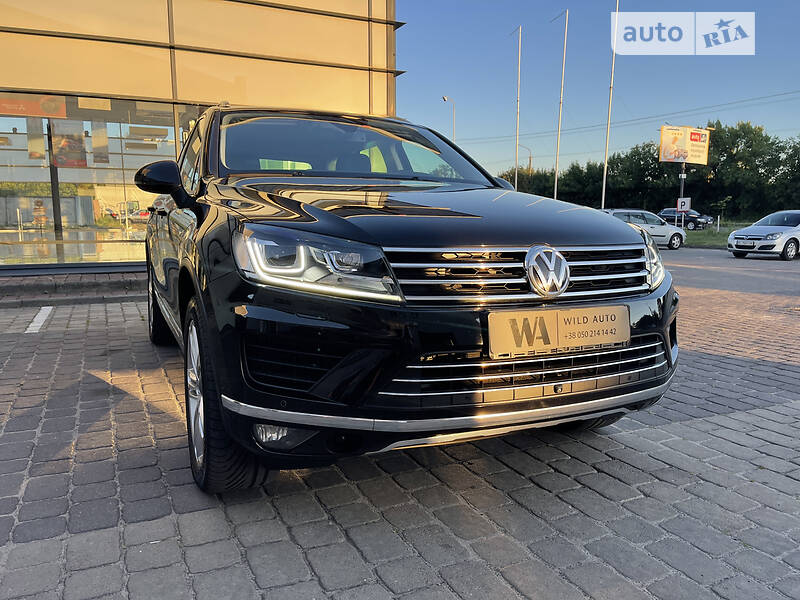Позашляховик / Кросовер Volkswagen Touareg 2014 в Луцьку