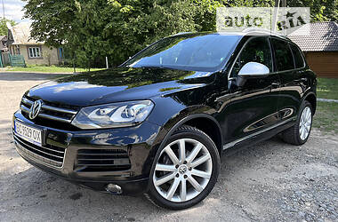 Позашляховик / Кросовер Volkswagen Touareg 2012 в Бродах