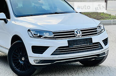 Внедорожник / Кроссовер Volkswagen Touareg 2016 в Одессе