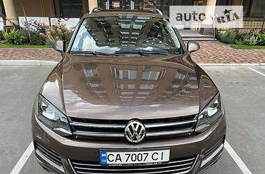 Позашляховик / Кросовер Volkswagen Touareg 2013 в 