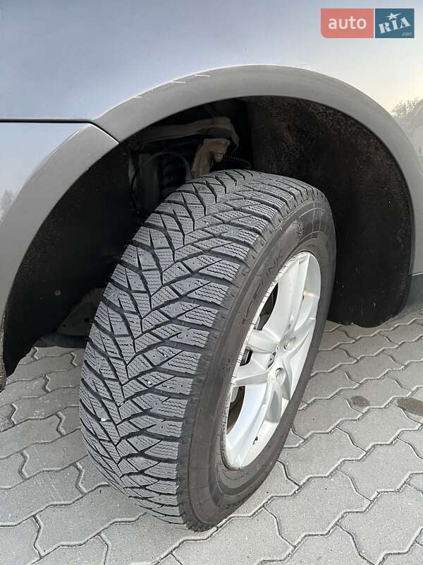 Позашляховик / Кросовер Volkswagen Touareg 2009 в Бродах