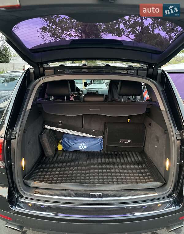 Позашляховик / Кросовер Volkswagen Touareg 2007 в Дніпрі