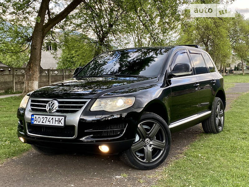 Внедорожник / Кроссовер Volkswagen Touareg 2008 в Межгорье